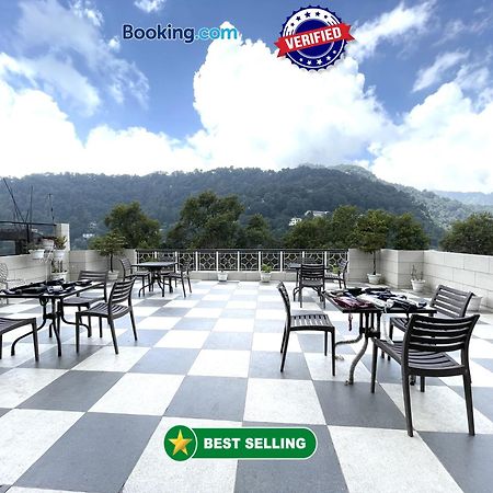 Hotel Prince ! Nainital Mall Road-Prime-Location In-Front-Of-Naini-Lake Hygiene-And-Spacious-Room エクステリア 写真